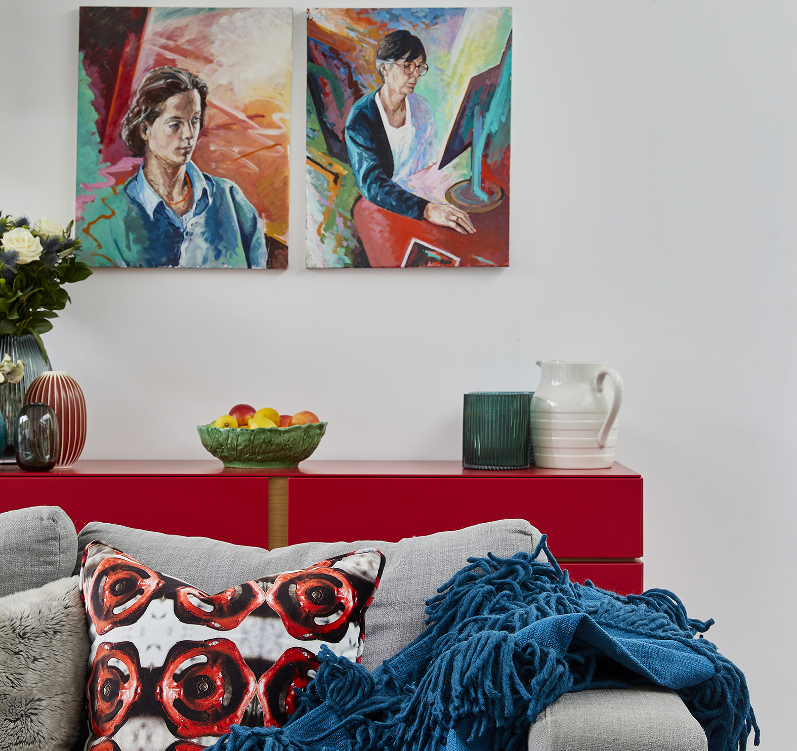 Using the colour red in a living room by Emma Green